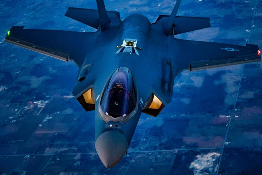 F 35 Lighting II Vs Su 57 Felon which strategic factors played key role in acquiring US or Russian fifth generation fighter jet for Indian Air Force 