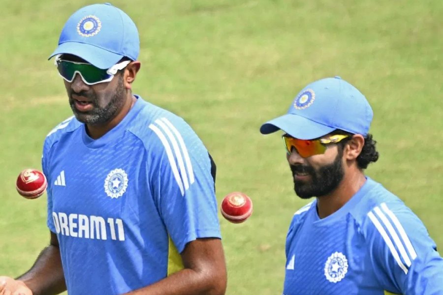 picture of Ravichandran Ashwin and Ravindra Jadeja