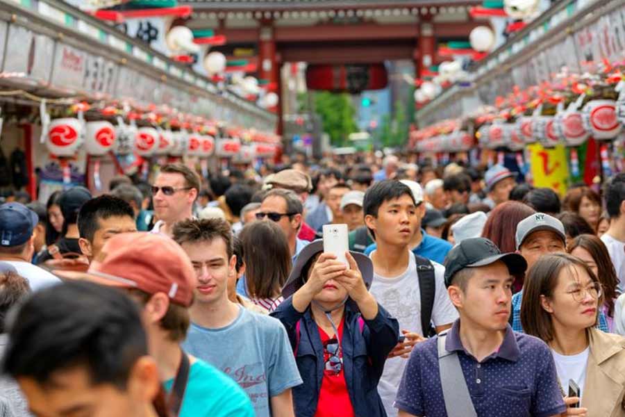Four days work week is going to introduce from April 2025 to improve fertility rate in Tokyo Japan
