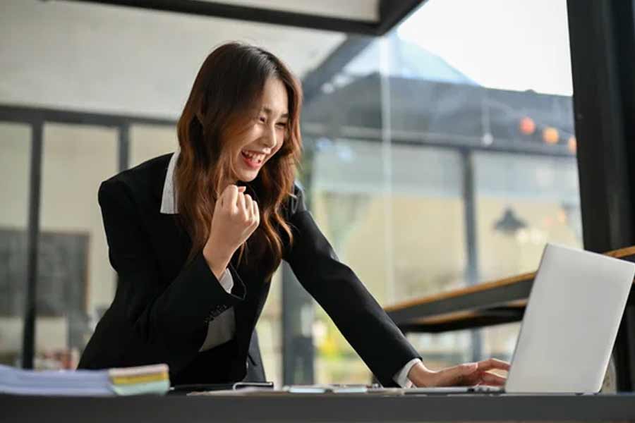 Four days work week is going to introduce from April 2025 to improve fertility rate in Tokyo Japan