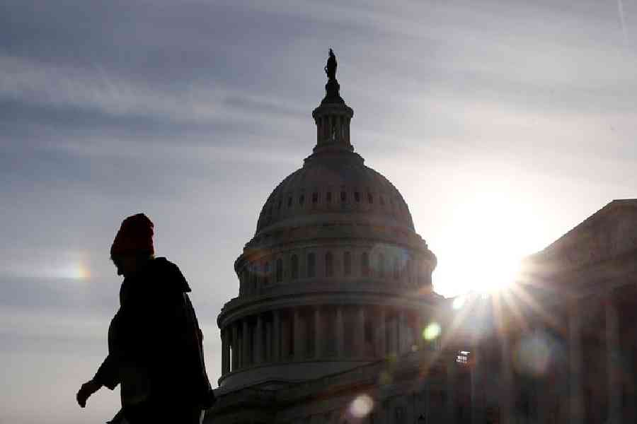 US government avert shutdown by passing urgent funding bill