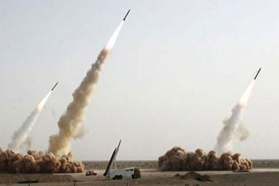 Vladimir Putin challenge US for high tech duel between Oreshnik Hypersonic Missile and THAAD 