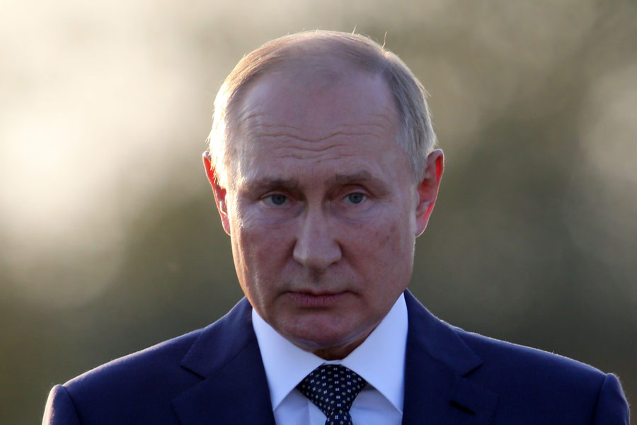 Vladimir Putin challenge US for high tech duel between Oreshnik Hypersonic Missile and THAAD 