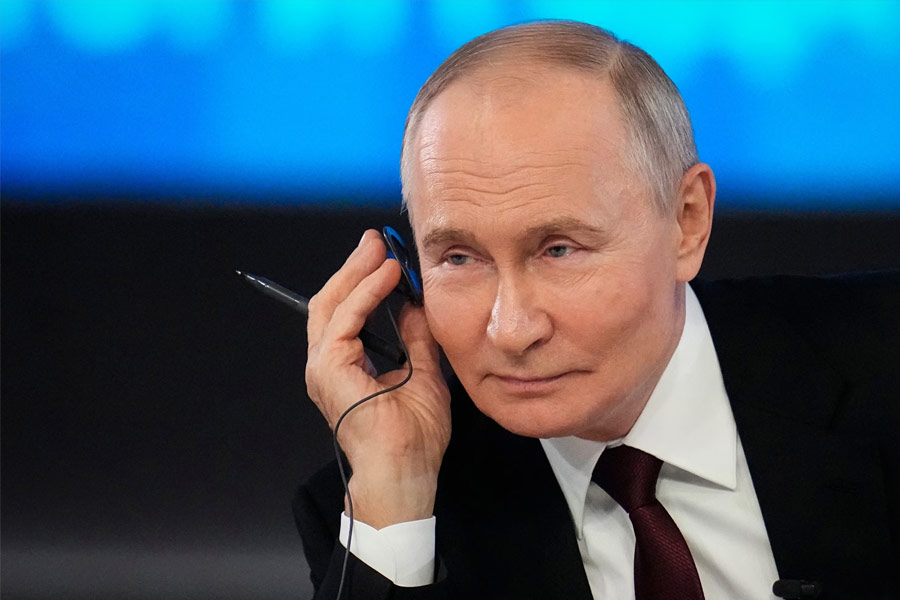 Vladimir Putin challenge US for high tech duel between Oreshnik Hypersonic Missile and THAAD 