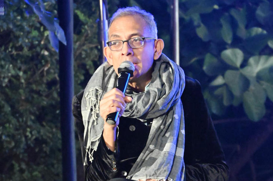 Nobel laureate Abhijit Vinayak Banerjee highlighted the practice and the need for appropriate government policies on water at an exhibition in Santiniketan