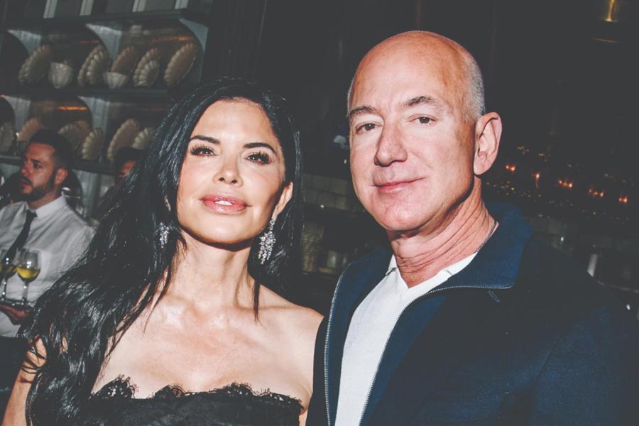 Jeff Bezos and Lauren Sánchez