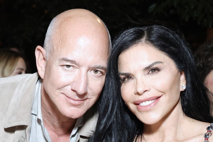 Jeff Bezos and Lauren Sánchez