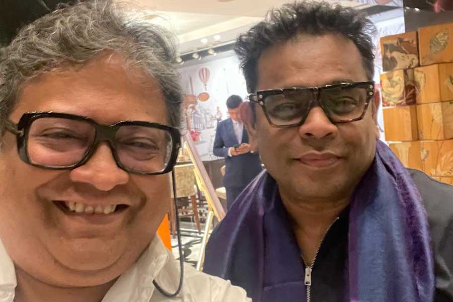 Bengali director Aniruddha Roy Chowdhury and musician A R Rahman met for a chat