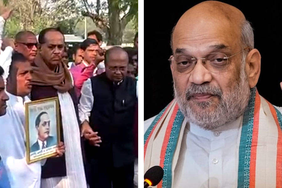 TMC protested against Amit Shah\\\\\\\'s comments on B R Ambedkar