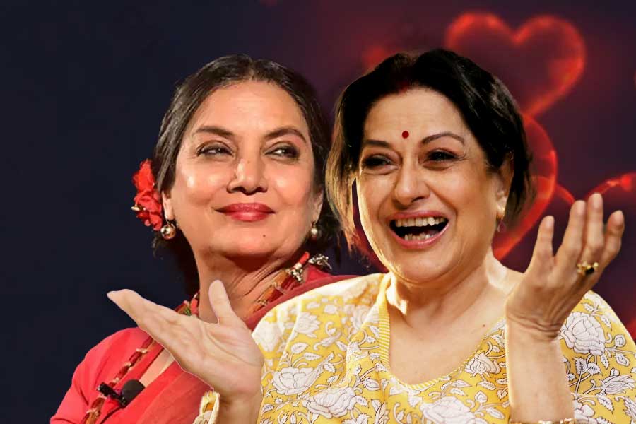 Moushumi Chatterjee exclusive interview says Shabana Azmi says Moushumi can flirt with anybody