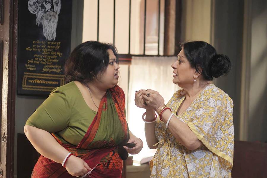 Bengali actress Sanghasri Sinha Mitra shares screen with Mousumi Chatterjee in Aari and shares her experience dgtl