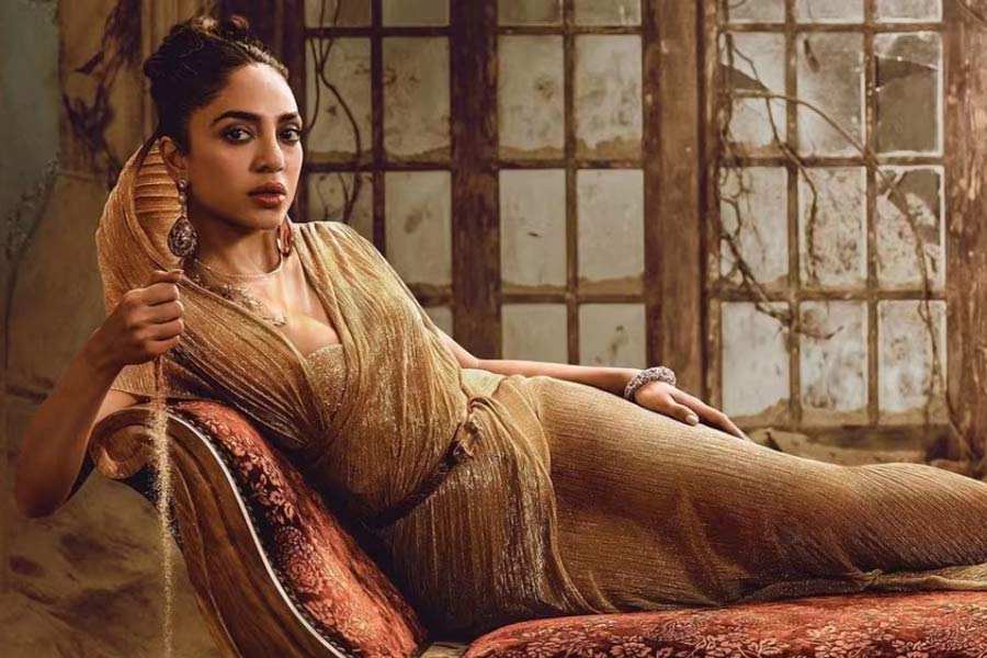 Meet Bollywood actress Sobhita Dhulipala who made debut with Vicky Kaushal, second wife of renowned south indian actor 