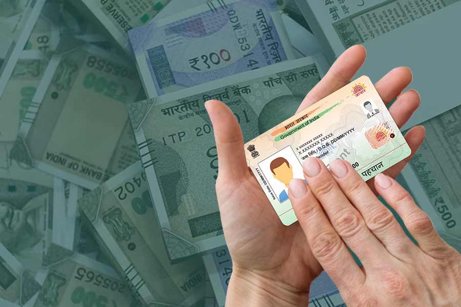 How to withdraw money using Aadhaar Card