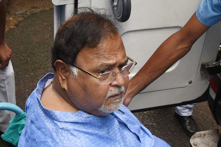 Why Partha Chatterjee and others did not get bail, Calcutta High Court explain this