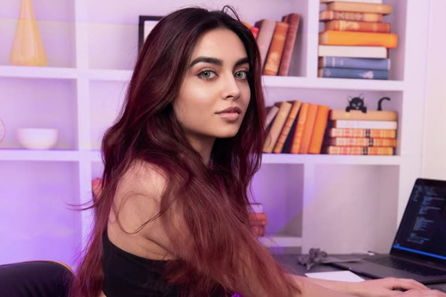 All need to know about Zara Dar, who left phd to become onlyfans model