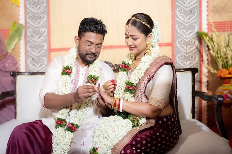 শোভন গঙ্গোপাধ্যায়ের ‘পরিণীতা’ সোহিনী সরকার।