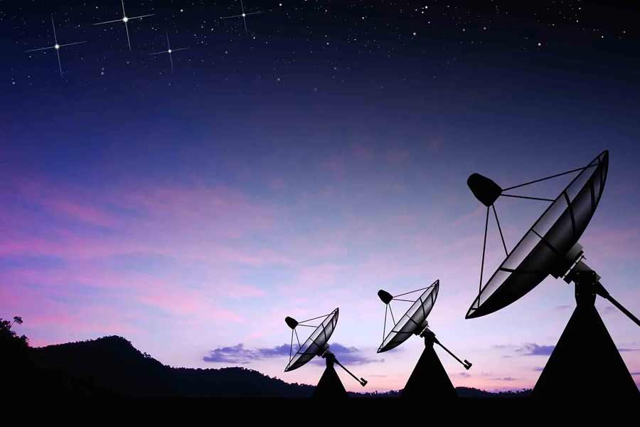 Scientist is receiving mysterious signal from unknown object since 35 years 