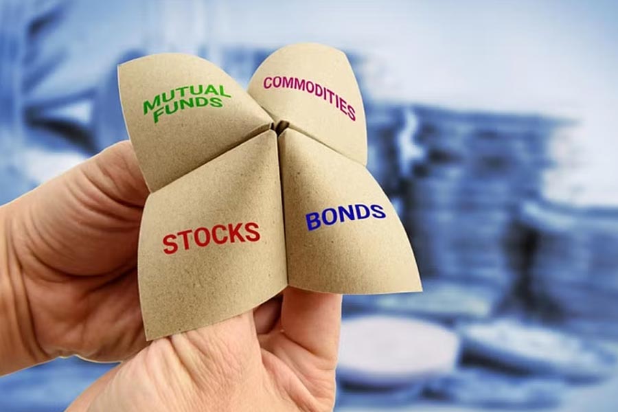 Mutual Fund sahi hai ads by AMFI allegedly misleading PIL filed in Bombay High Court 