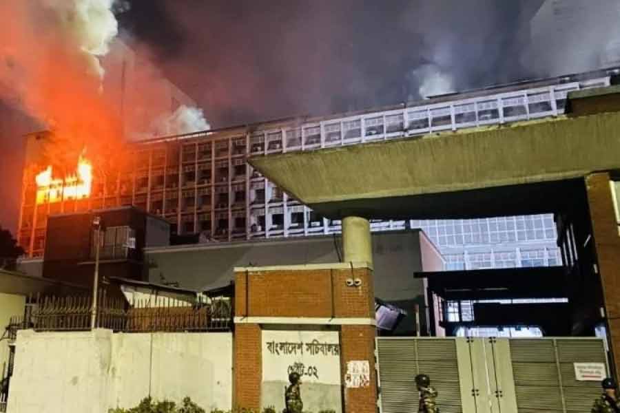 mysterious fire broke out in Dhaka secretariat