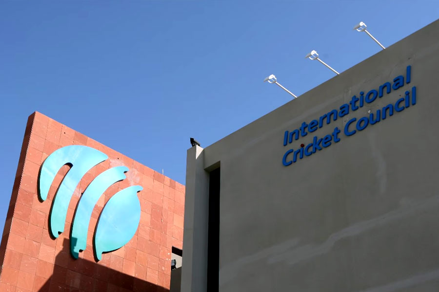 List of Number one test bowlers according to ICC over the last 15 years 