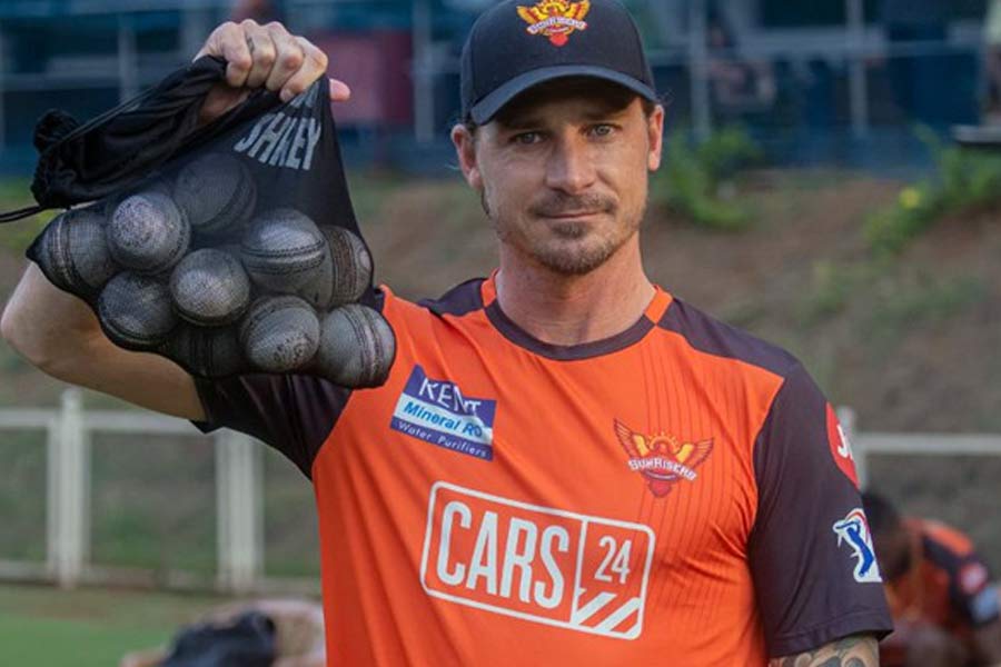 List of Number one test bowlers according to ICC over the last 15 years 