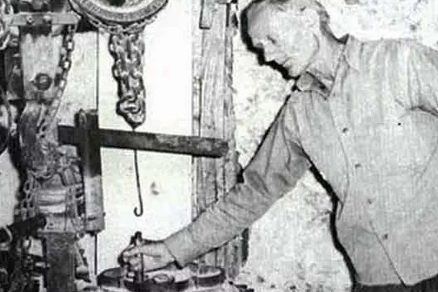 All need to know about Edward Leedskalnin and his coral castle