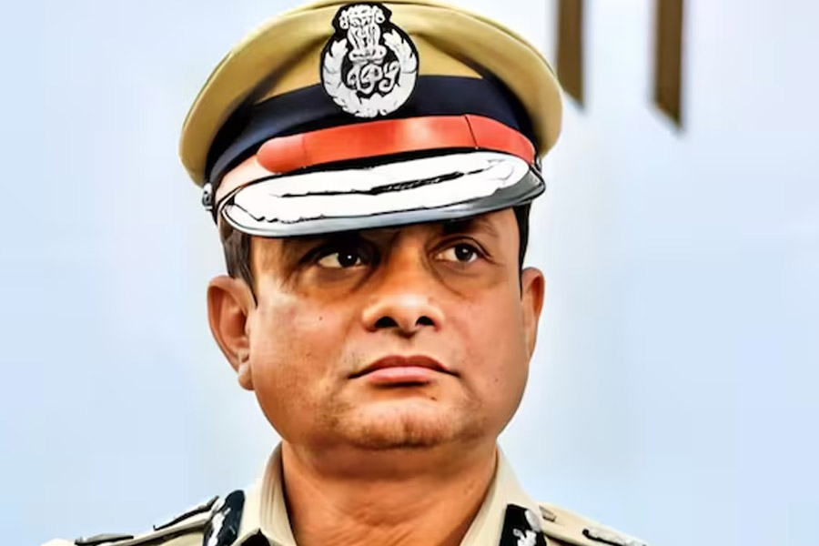 Rajeev Kumar says West Bengal police will not allow disturbance for situation in Bangladesh dgtl