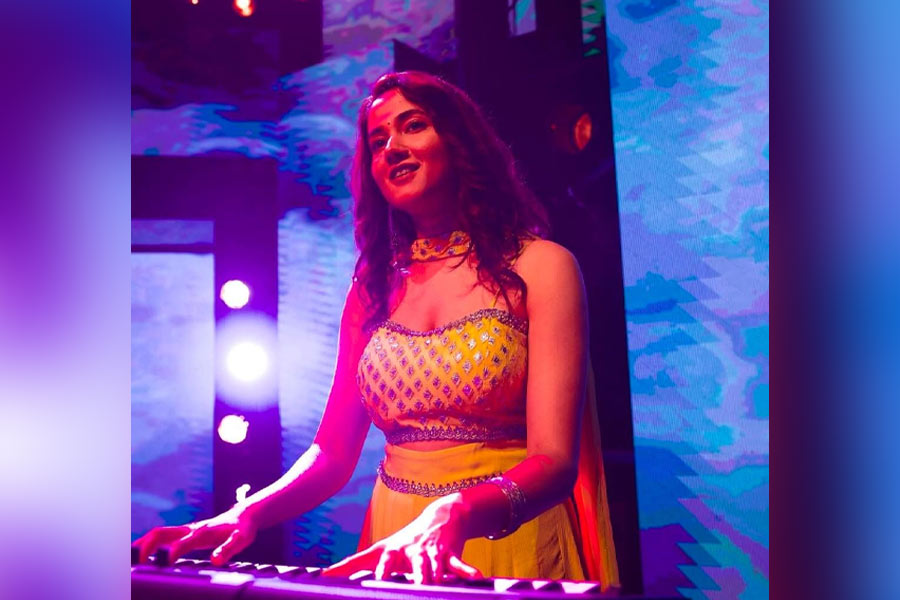 ‘বন্দিশ ব্যান্ডিটস ২’-এ আলিয়া কুরেশি সুরকারের চরিত্রে।