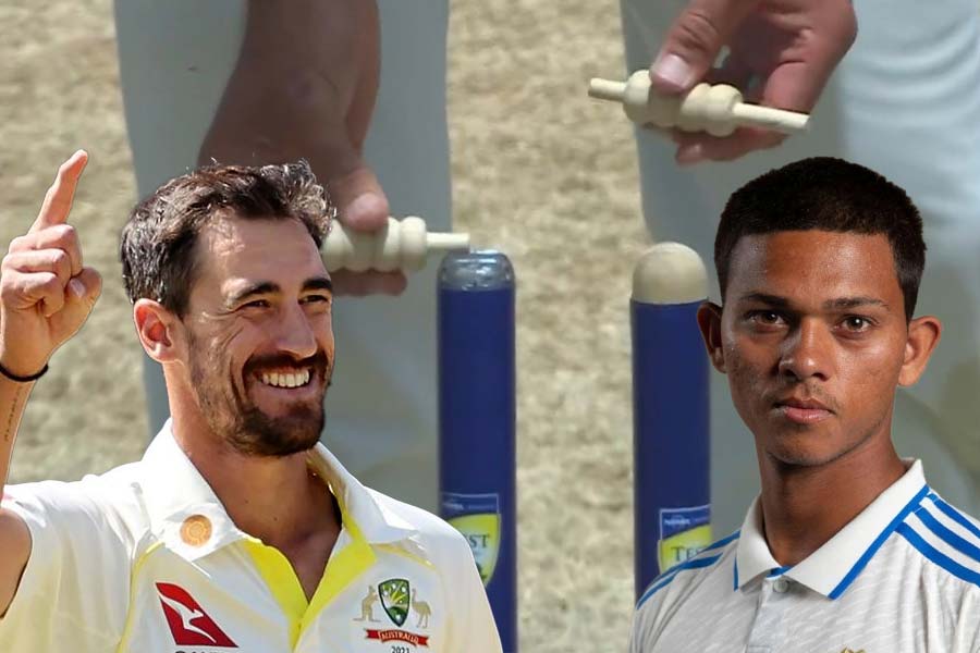 Mitchell Starc and Yashasvi Jaiswal