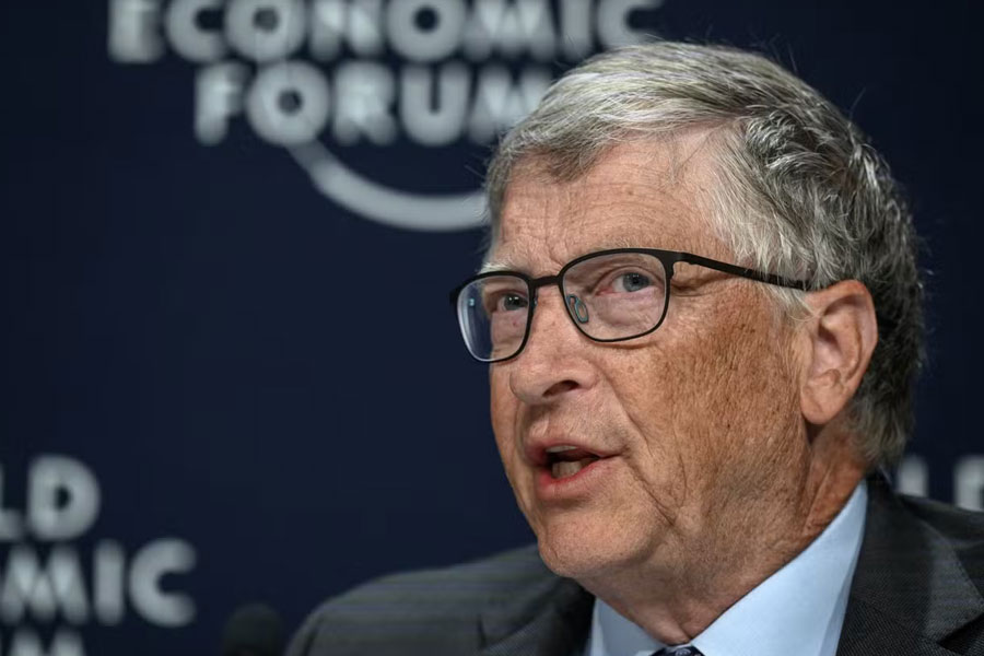 Elon Musk reignited his rivalry with Microsoft co-founder saying Bill Gates will go bankrupt 