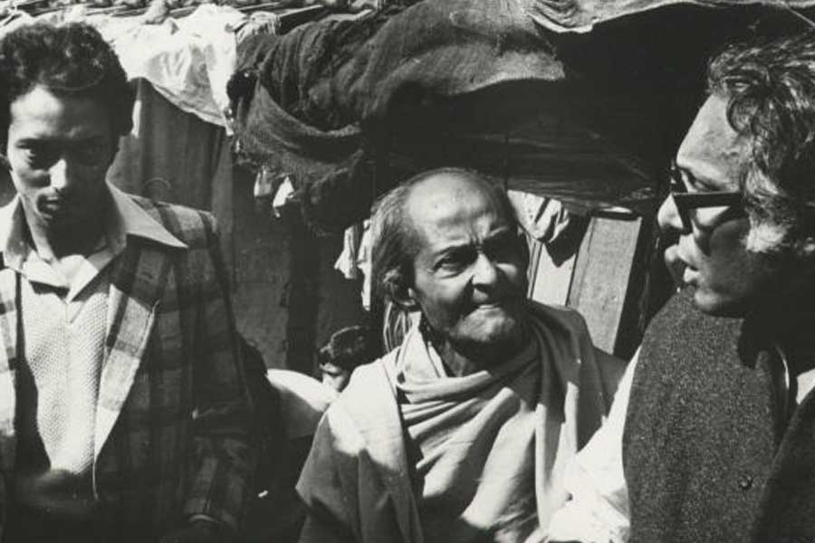 Anjan Dutt remembers director Mrinal Sen on his 6th death anniversary