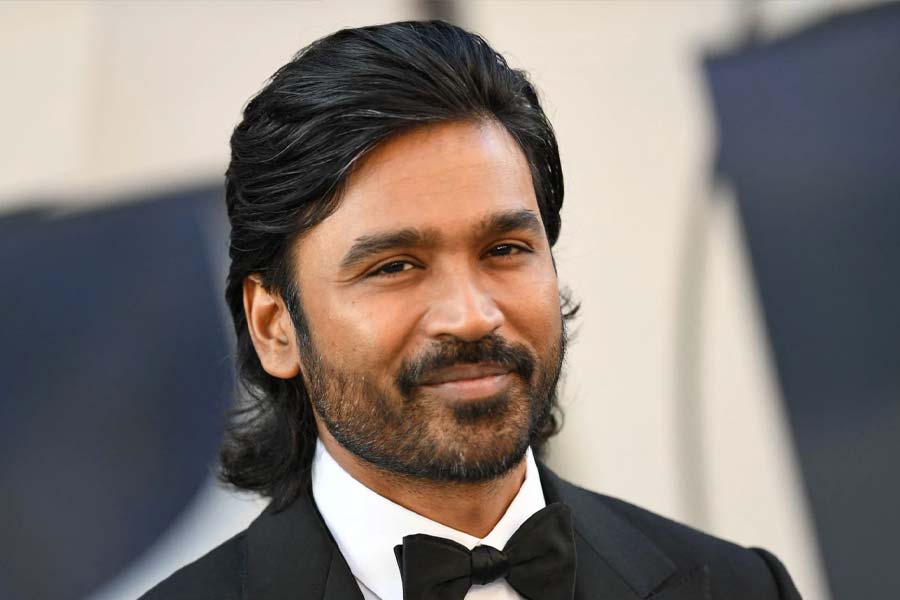 Dhanush shoots for his next in Tirupati causing traffic devotees filed complaint.