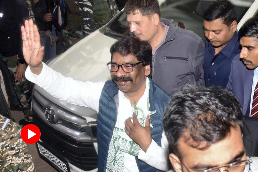 Hemant Soren presented before a special court in Ranchi after arrest last night