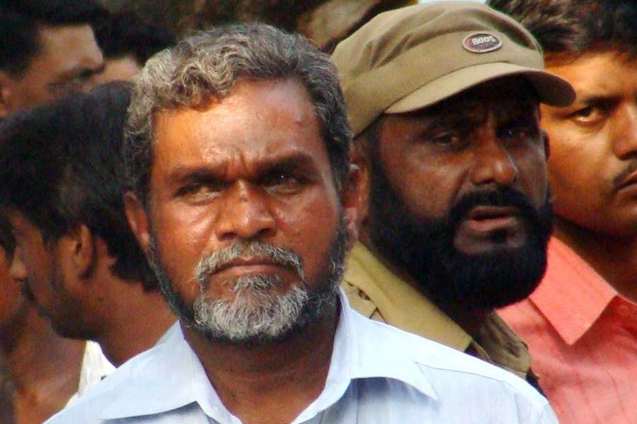 অবিভক্ত বিহার ভেঙে পৃথক আদিবাসীভূমি ঝাড়খণ্ড গড়ার আন্দোলনে যোগ দেন চম্পই। সেই সময় থেকেই সিংভূমে ‘টাইগার’ নামে পরিচিতি পান তিনি। গোটা সিংভূম অঞ্চলের অত্যন্ত প্রভাবশালী নেতা এই চম্পই সোরেন।