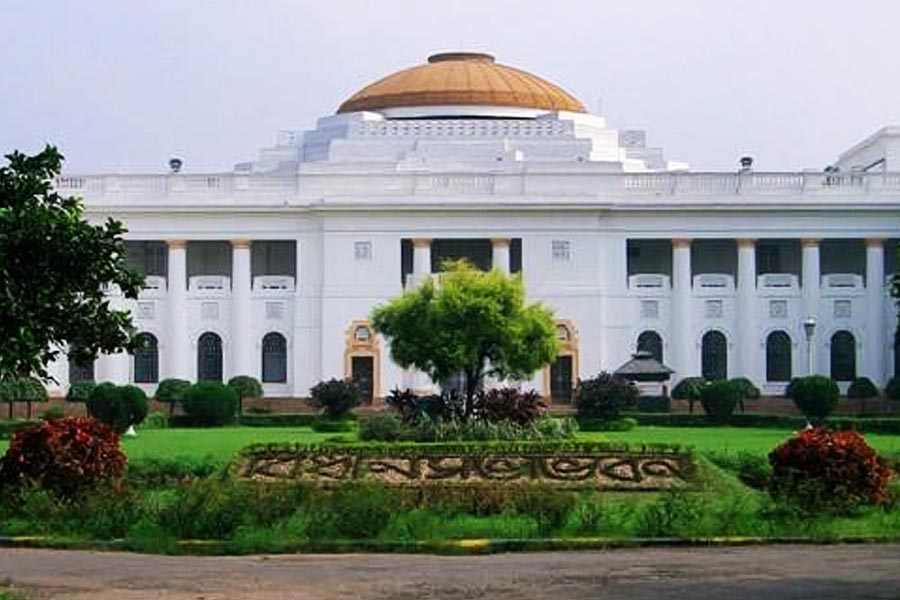 image of legislative assembly