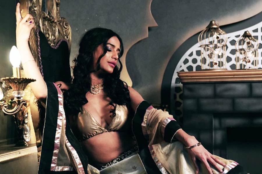 All you need to know about actress Poonam Pandey, who claimed to be dead due to cervical cancer
