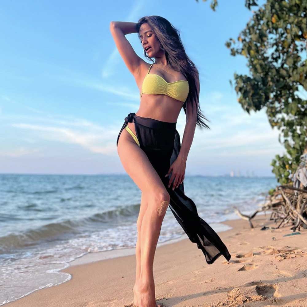 All you need to know about actress Poonam Pandey, who claimed to be dead due to cervical cancer