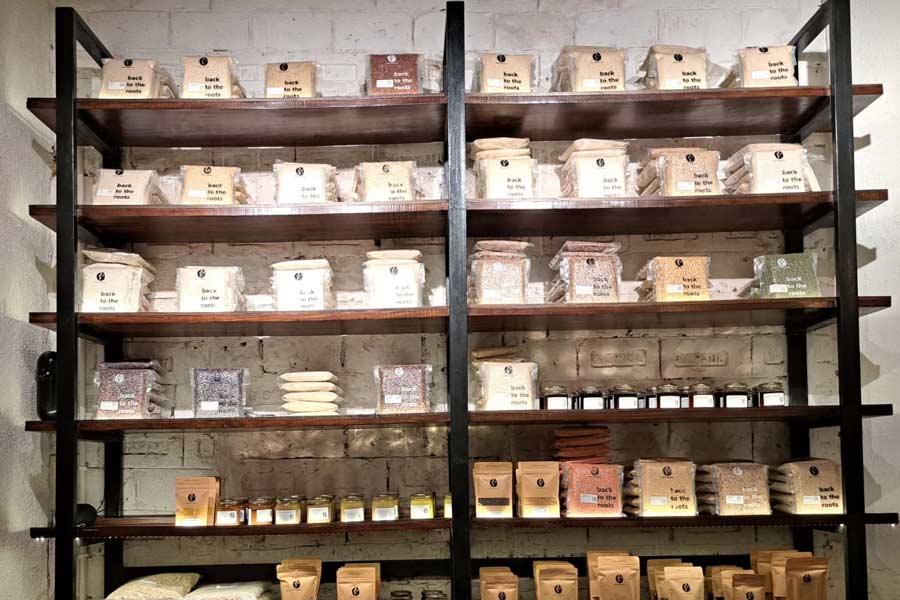 Kolkata’s Amar Khamar supplies agricultural produces from different parts of Bengal and also shows a ray of revolution in the food culture