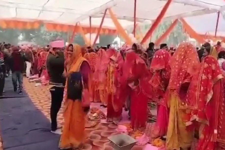 Brides garland themselves in alleged fake mass wedding
