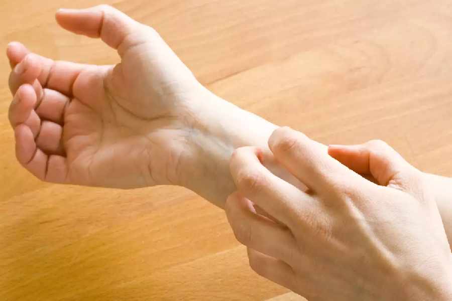 Skin problems you may face when your kidneys are not working well.