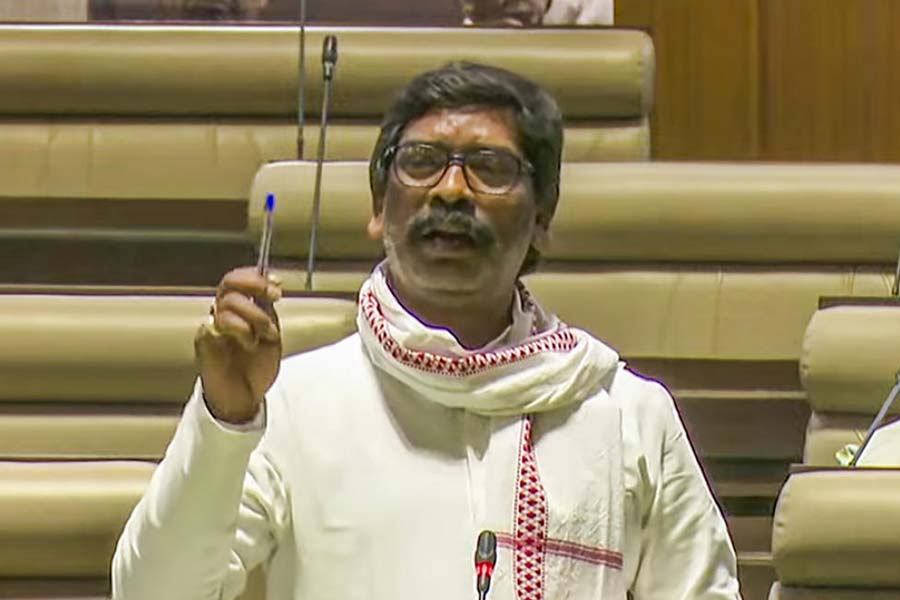 Jailed Hemant Soren attended Jharkhand Trust Vote in assembly and slammed BJP, ED and Governor