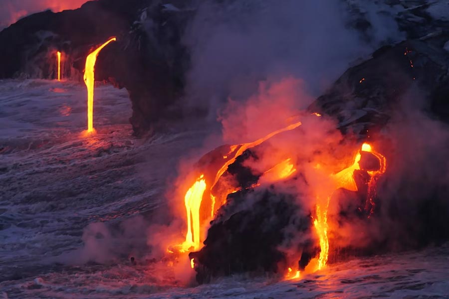 Death toll in Chile forest fire reaches to more than hundred, many people become homeless 