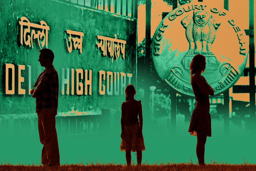 Marriage Dissolution Doesn\\\'t Efface Status Of Child\\\'s Parents: Says Delhi High Court