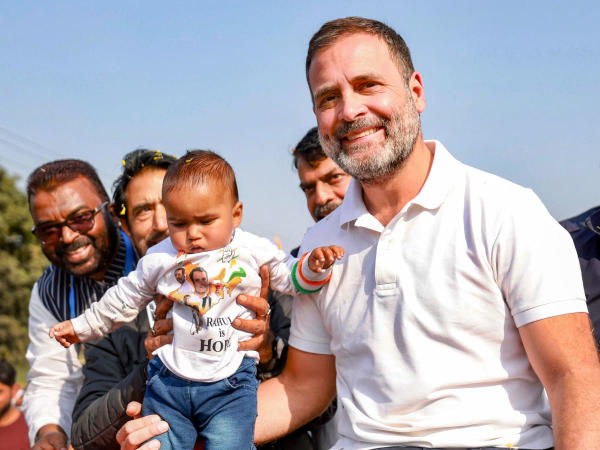 কমিশনের নির্দেশিকায় আরও বলা হয়েছে, কোনও নির্বাচনী প্রচারে শিশুদের কোলে নিয়ে বা কোনও গাড়িতে শিশুদের নিয়ে যাওয়া যাবে না।