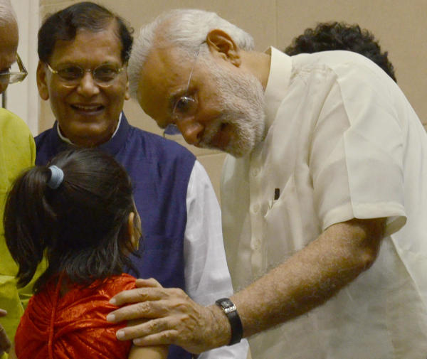 এই নির্দেশ না মানা হলে সংশ্লিষ্ট কর্তৃপক্ষের বিরুদ্ধে উপযুক্ত ব্যবস্থা গ্রহণ করা হবে বলেও জানানো হয়েছে কমিশনের নির্দেশিকায়।