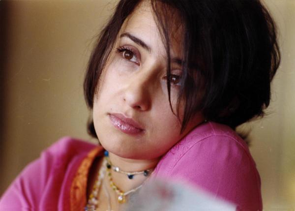 তবে ছবিতে তাঁকে খুব বেশি ক্ষণ পর্দায় দেখা যায়নি। কারণ, গল্পে খুন হয়ে যায় অভিনেত্রীর চরিত্রটি।