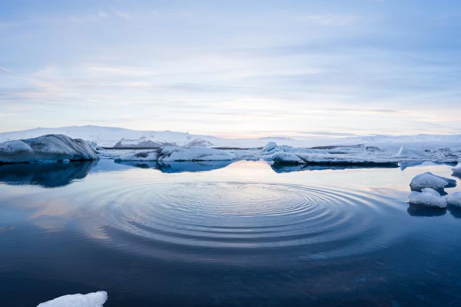 Because of thrust faults and shrinking moonquake happens in lunar south pole dgtl