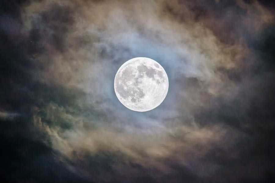 Because of thrust faults and shrinking moonquake happens in lunar south pole dgtl