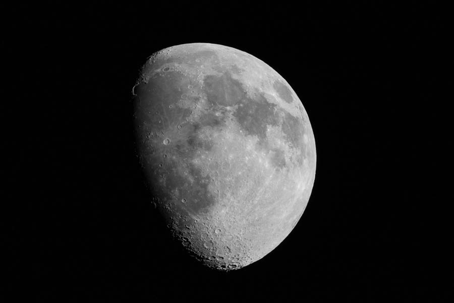 Because of thrust faults and shrinking moonquake happens in lunar south pole dgtl