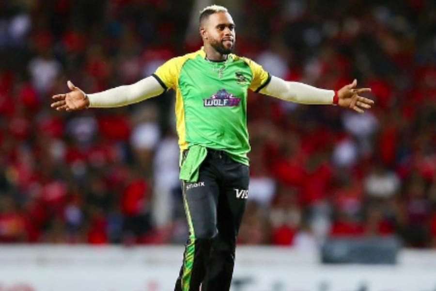 তবে পার্ল রয়্যালস দল এমন কোনও ঘটনার কথা স্বীকার করছে না।